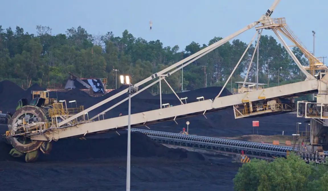 Pergerakan saham PT Bumi Resources Tbk BUMI usai aksi divestasi investor