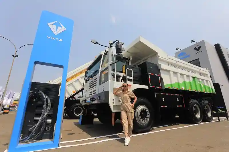 VKTR menyiapkan rights issue 25 miliar saham dan menunjuk Anindra Bakrie sebagai Direktur Utama baru