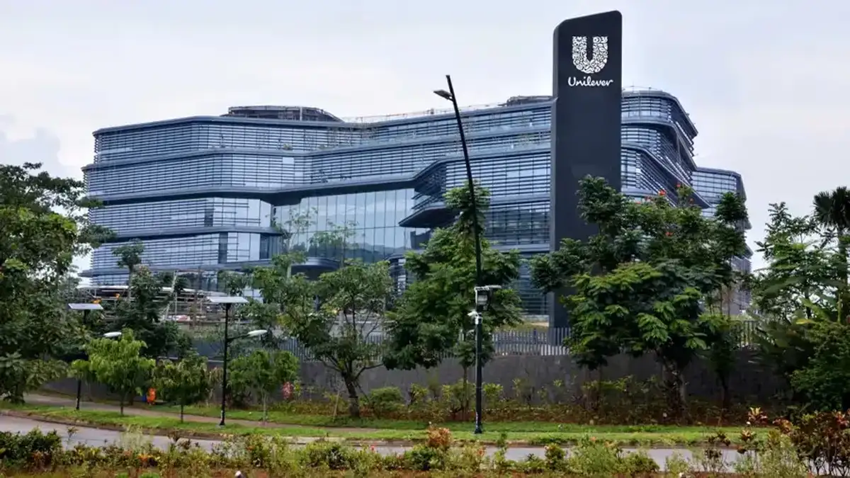 Transaksi penjualan bisnis Sariwangi oleh Unilever Indonesia