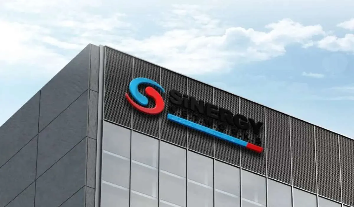 Penandatanganan kerja sama strategis INET dan Huawei pada ajang Mobile World Congress 2026