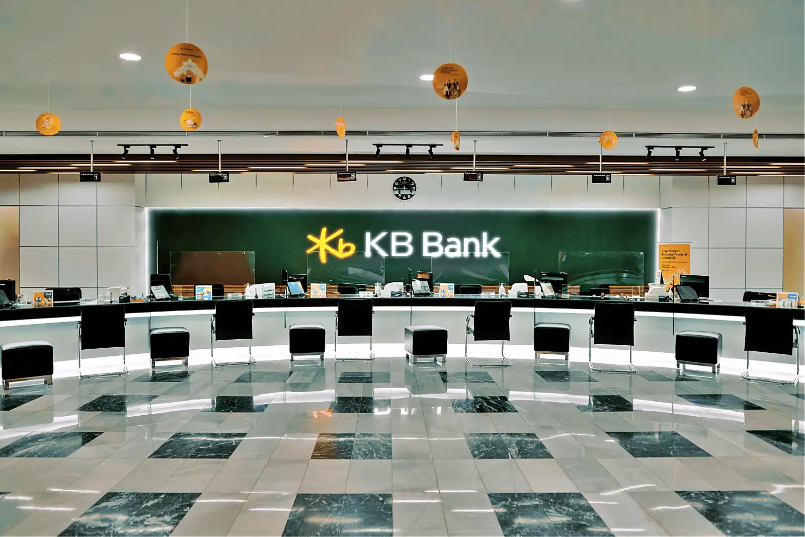 Ilustrasi kinerja PT Bank KB Indonesia Tbk usai mencatat laba bersih Rp66,59 miliar pada 2025 dengan perbaikan kualitas aset dan likuiditas