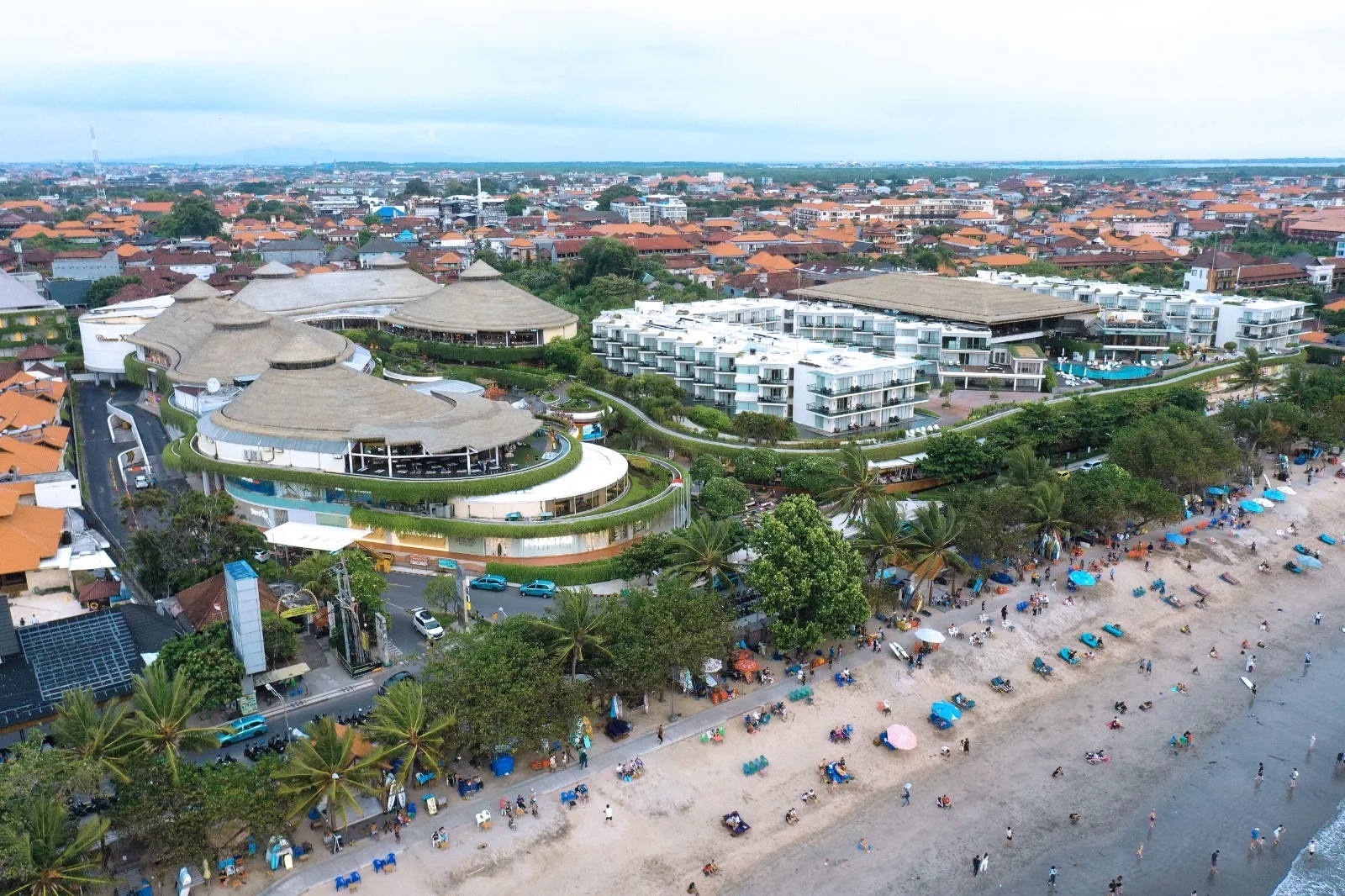 Pusat perbelanjaan dan properti hospitality milik PT Indonesian Paradise Property Tbk (INPP) Paradise Indonesia